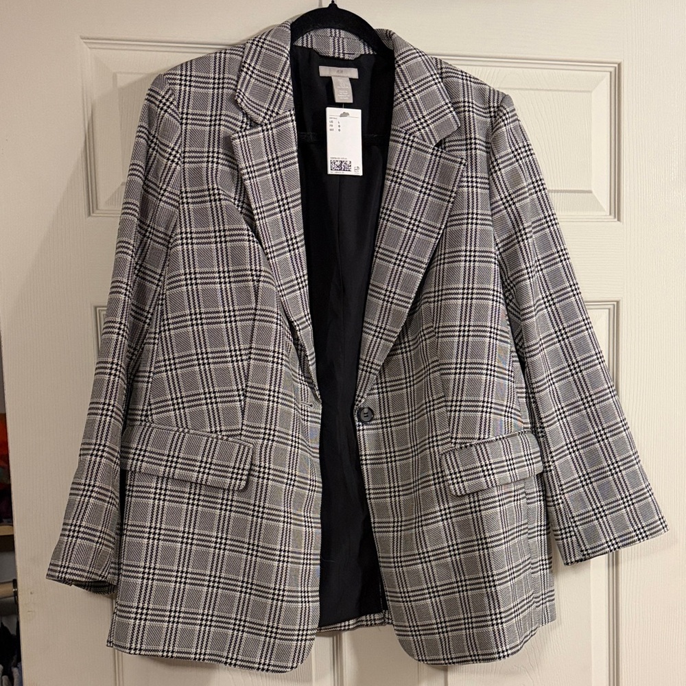 H&M Classic Black and White Checkered Blazer